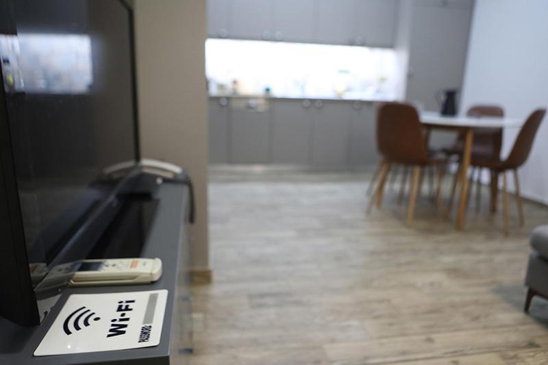 Όμορφο Διαμέρισμα Σε Διατηρητέο Κτίσμα Στην Αθήνα Экстерьер фото